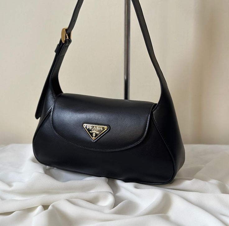 Minimalist Chic Underarm Bag
